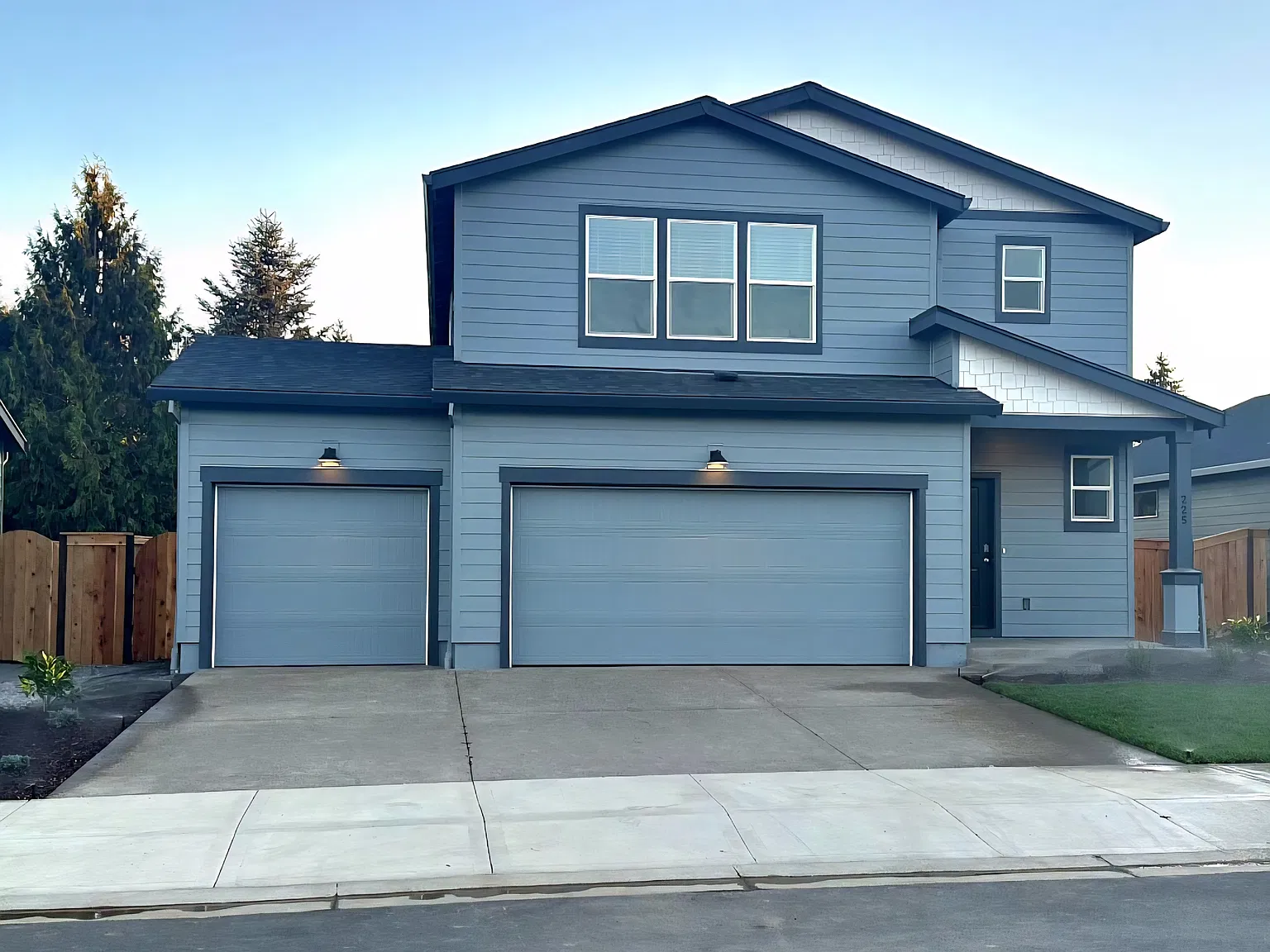 4 bed, 2.5 bath, 2260 sqft, $3,300 — Photo 1