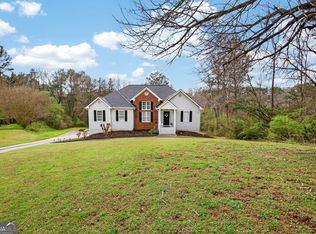 7002 Estates Ct, Loganville, GA 30052