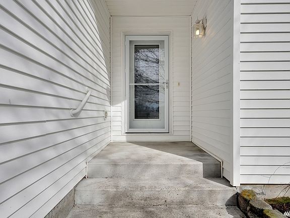 4th image of 17002 85th Avenue Ct E