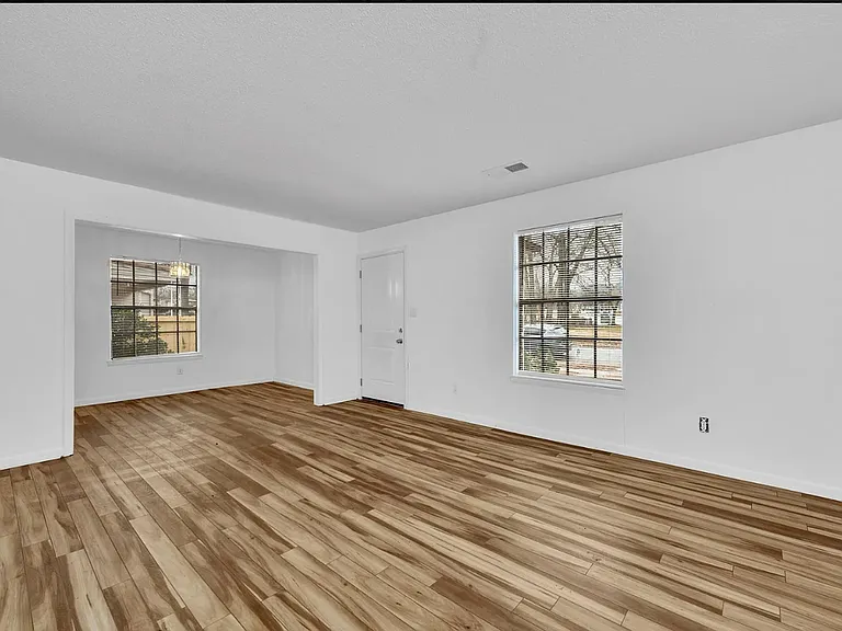 7728 1st Ave S #C — Photo 17
