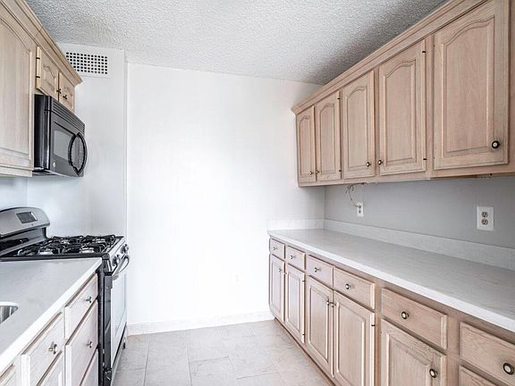 5th image of 1225 Martha Custis Dr APT 519