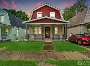 61 Evergreen Ave, Edison, NJ
