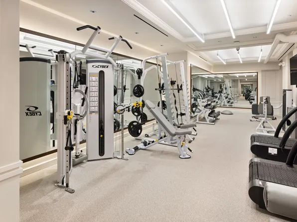 829 Park Avenue image 12 of 12