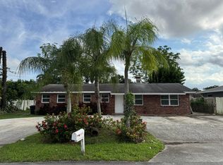 3344 Sapphire Rd, Lake Worth, FL 33462