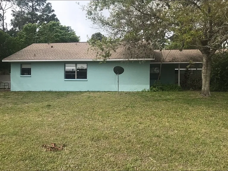 28425 Chinquapin Dr #A — Photo 1
