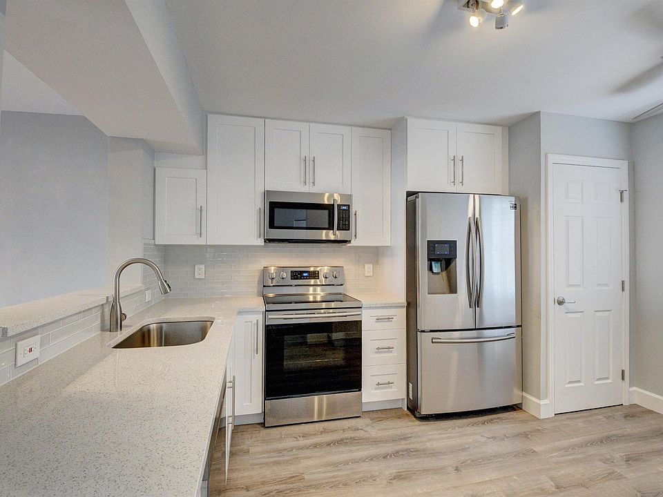 1st image of 14747 Cumberland Dr APT 307