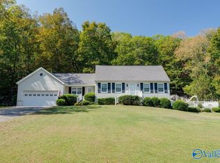 313 Mohawk Rd SE, Owens Cross Roads, AL 35763