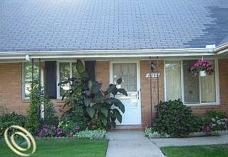 2nd image of 8261 Huntington St