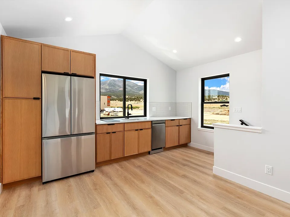107 Confluence Rd #2
