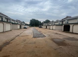 12 Lumpkin Dr #17, Batesville, AR 72501