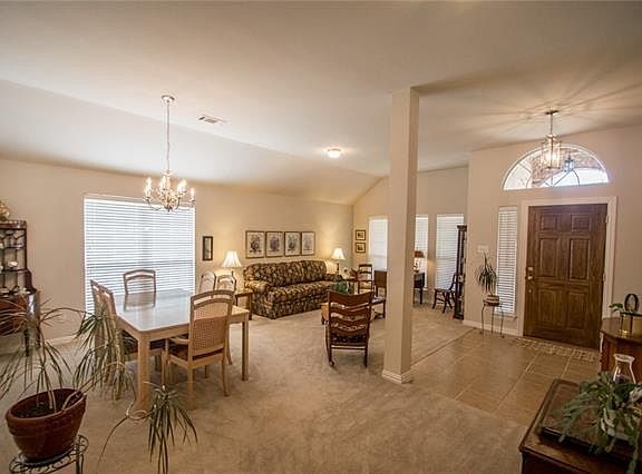 5th image of 106 Golden Meadow Dr