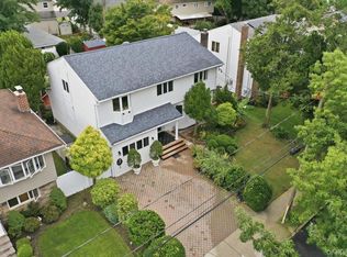 701 Hoover St, Bellmore, NY 11710