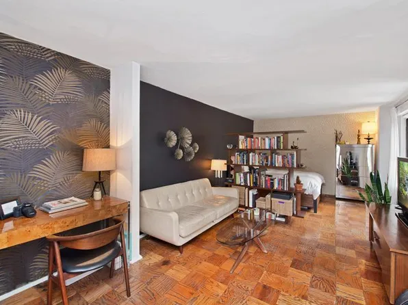 415 Grand Street image 1 of 6