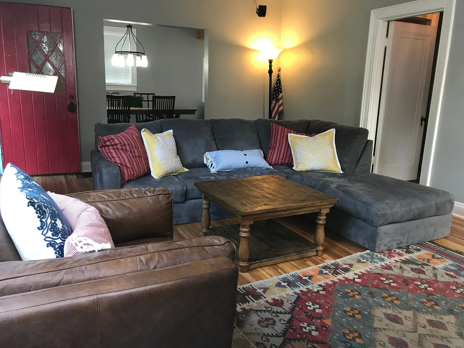 3 bed, 2137 sqft, $3,700 — Photo 3