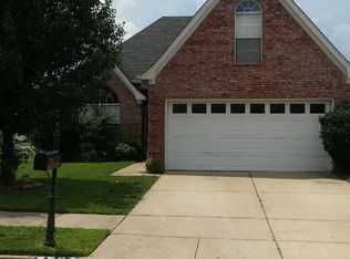8993 Savannah Ridge Dr, Olive Branch, MS 38654