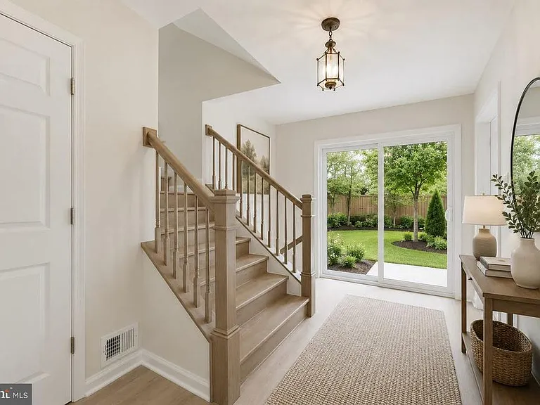 7107 Sontag Way — Photo 17