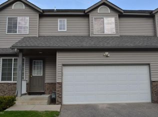 1031 Petra Ct SW, Pine Island, MN 55963
