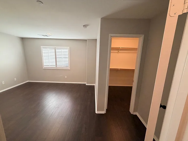 40879 Belleray Ave — Photo 44