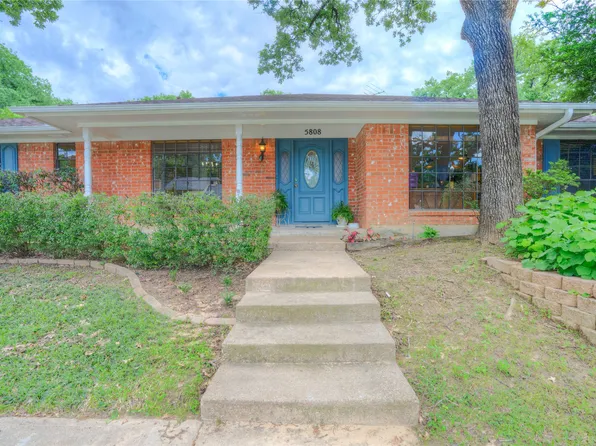 5808 Arbor Valley Dr, Arlington, TX 76016