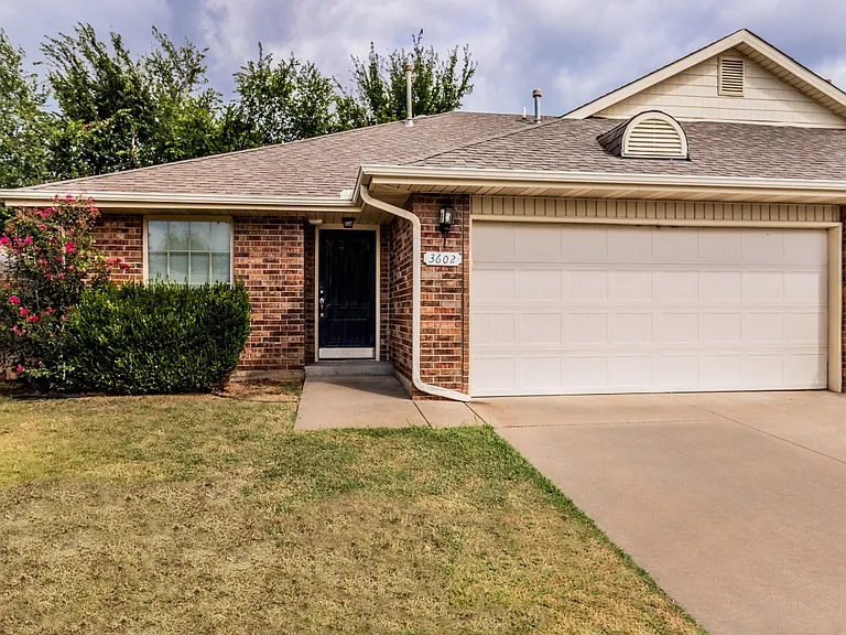 3602 Janus Cir — Photo 1