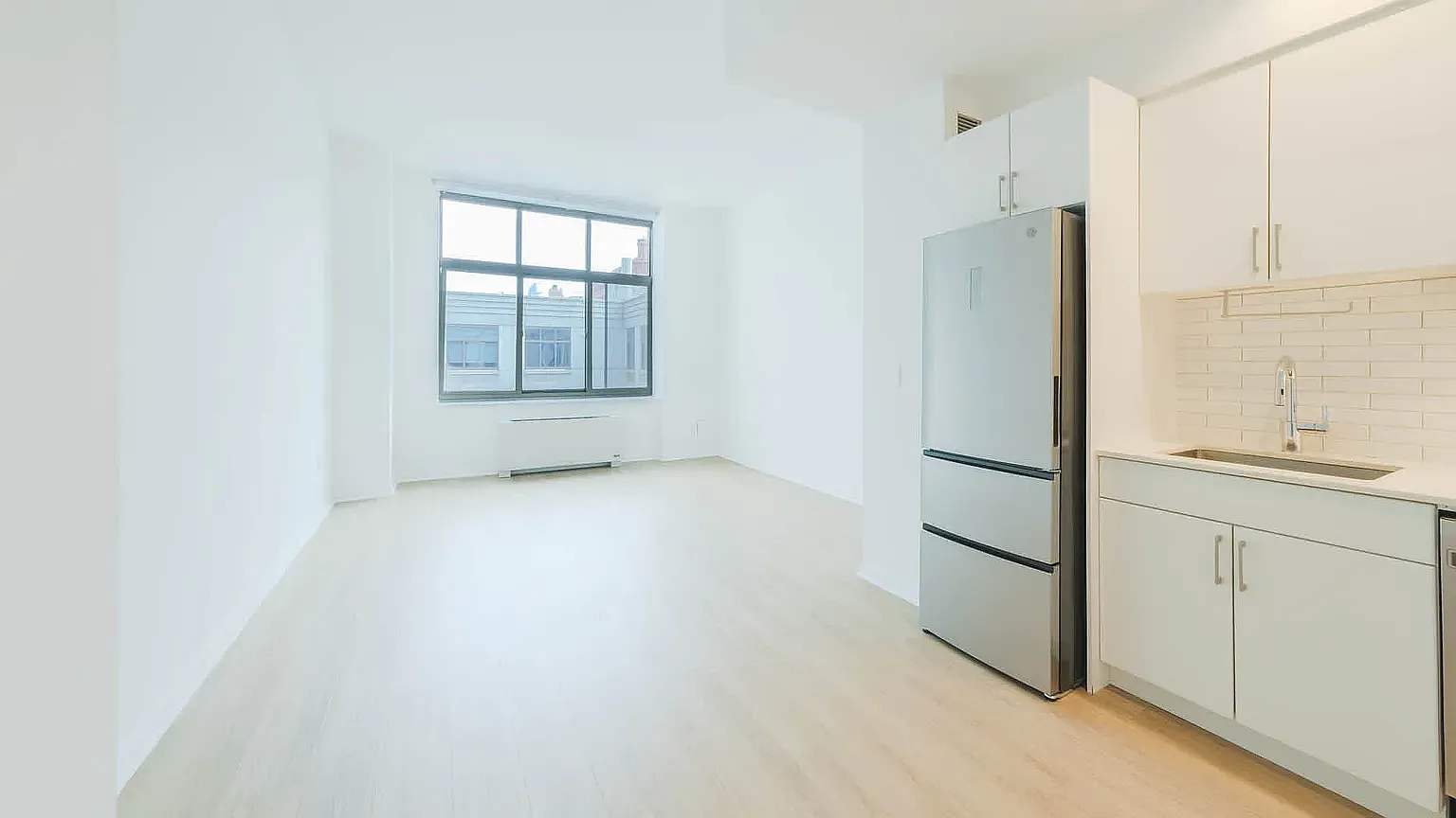 600 Washington Street — Photo 3