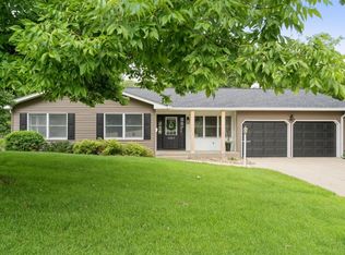 3607 Terrace Hill Dr NE, Cedar Rapids, IA