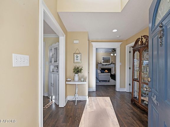 5th image of 5705 Cascadia Ln