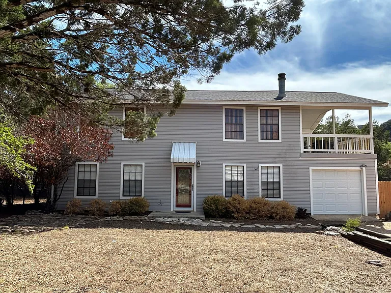 306 Hub Dr — Photo 2