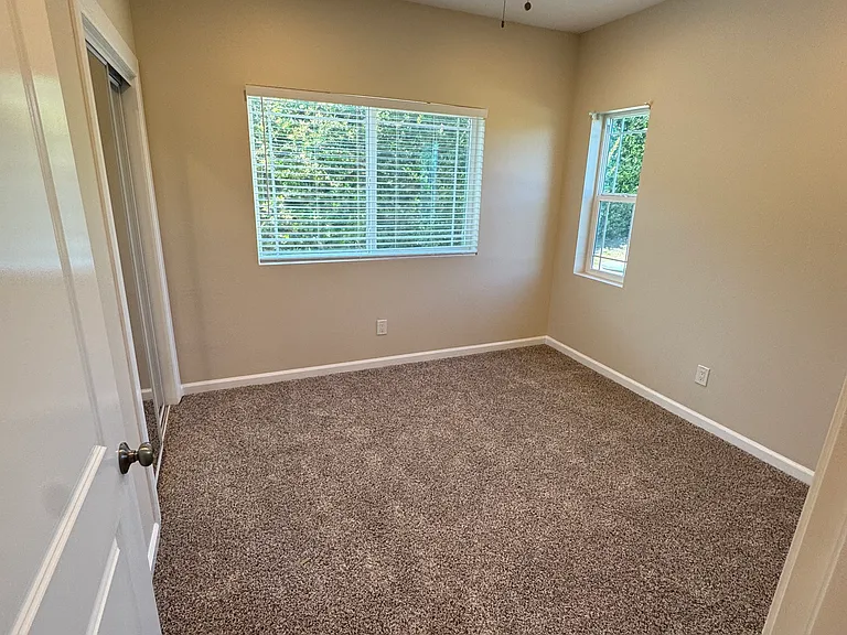 14970 Arrow Blvd #3 — Photo 13
