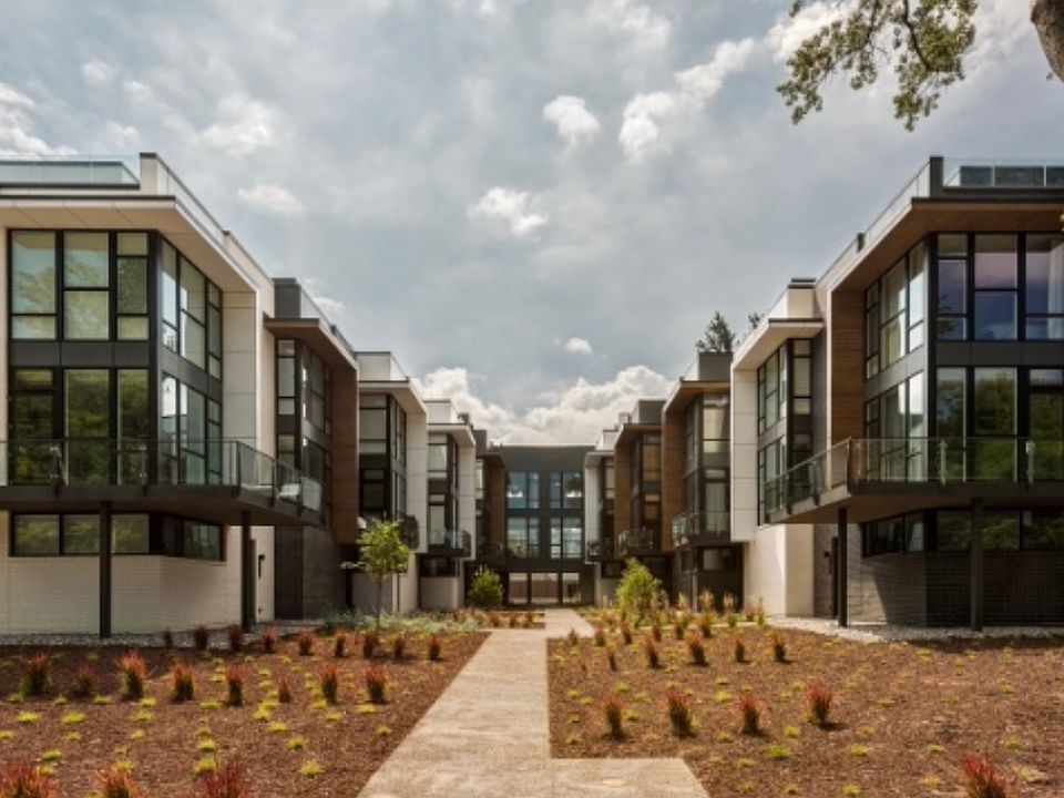 1st image of 9501 Lake Ave #10