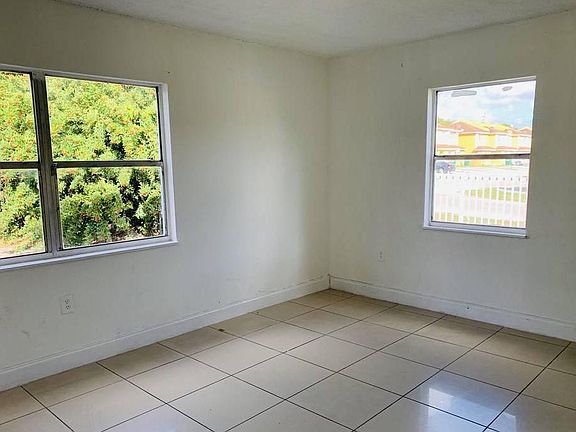 2nd image of 2321 Atlantic Ave #1