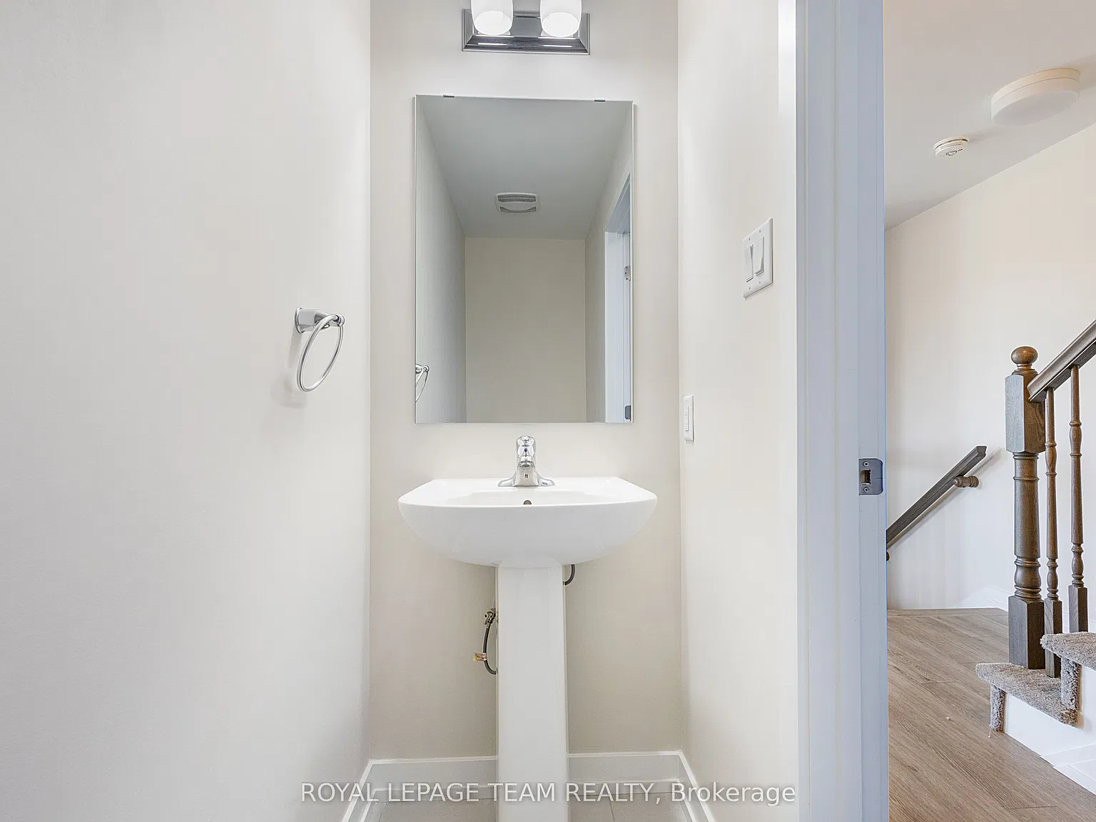 3 bed, $2,400 — Photo 4