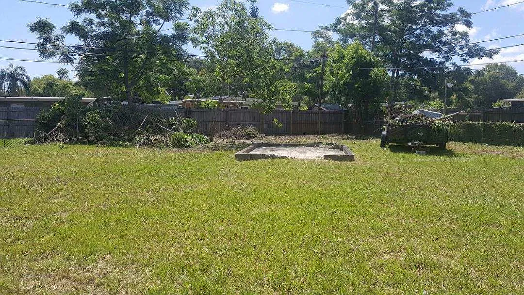 4 bed, 1285 sqft, $2,295 — Photo 2