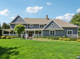 621 Farmdale Rd, Franklin Lakes, NJ 07417