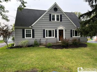 1115 Seneca Creek Rd, Buffalo, NY 14224