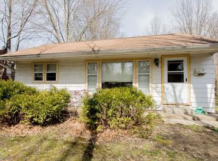 7559 Murray Ave, Mentor, OH 44060