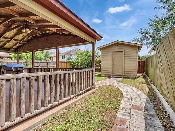 3rd image of 13119 Lindenloch Ln