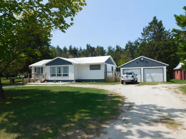 18102 E M 48, Goetzville, MI 49736