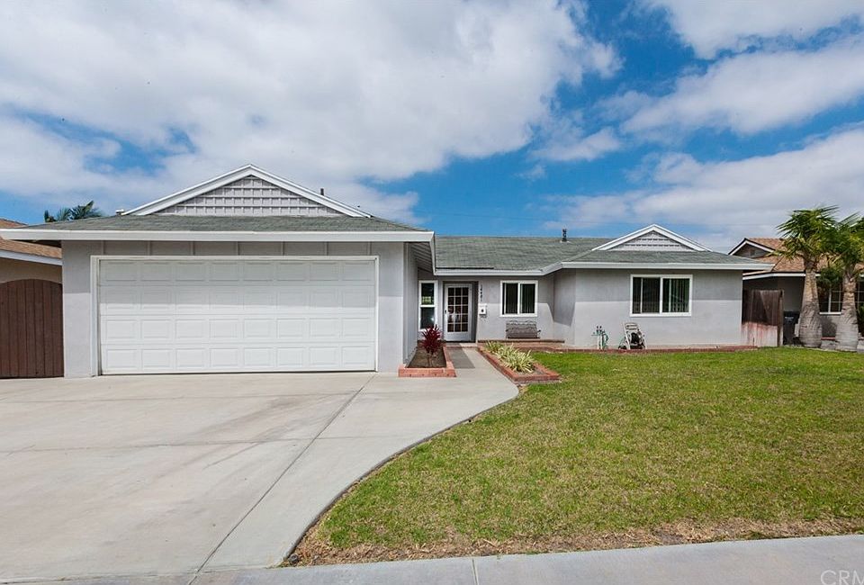 2nd image of 14481 Elmhurst Cir