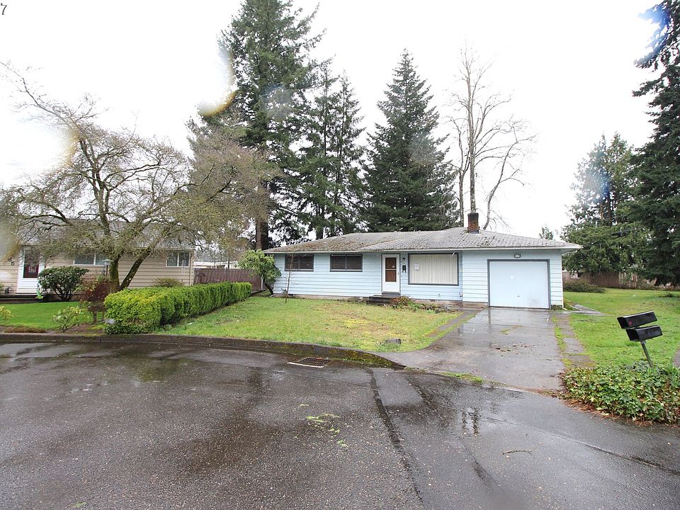 1st image of 775 Riverdale Dr