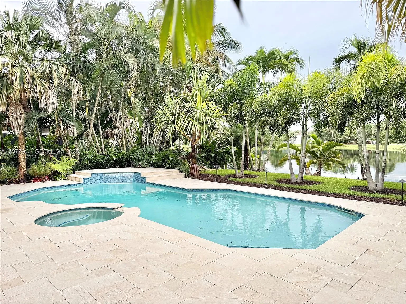 4 bed, 2578 sqft, $6,200 — Photo 4