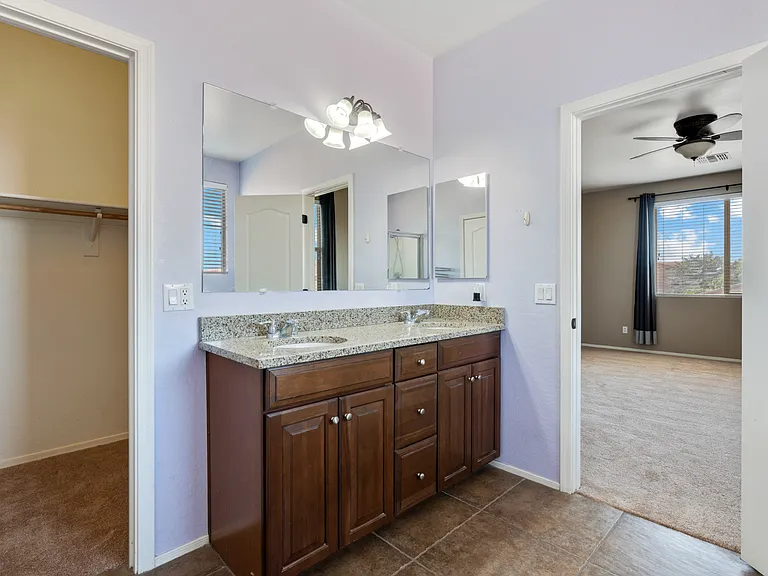 3557 E Odessa Dr — Photo 20