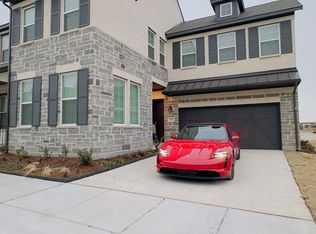 7517 Jones Dr, North Richland Hills, TX 76180