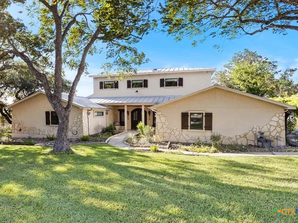 1155 Blue Water Dr, Canyon Lake, TX 78133