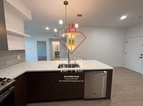 276-278 Duncan Ave