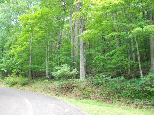 Candle St #41, West Jefferson, NC 28694