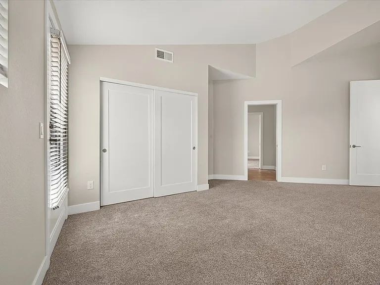 1407 Rogers Ct — Photo 28