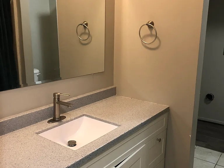 1037 Cameron Ln — Photo 6
