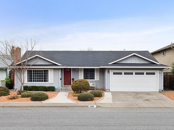 3rd image of 1189 San Rafael Drive