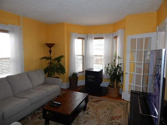 5th image of 57 Parkland Ave